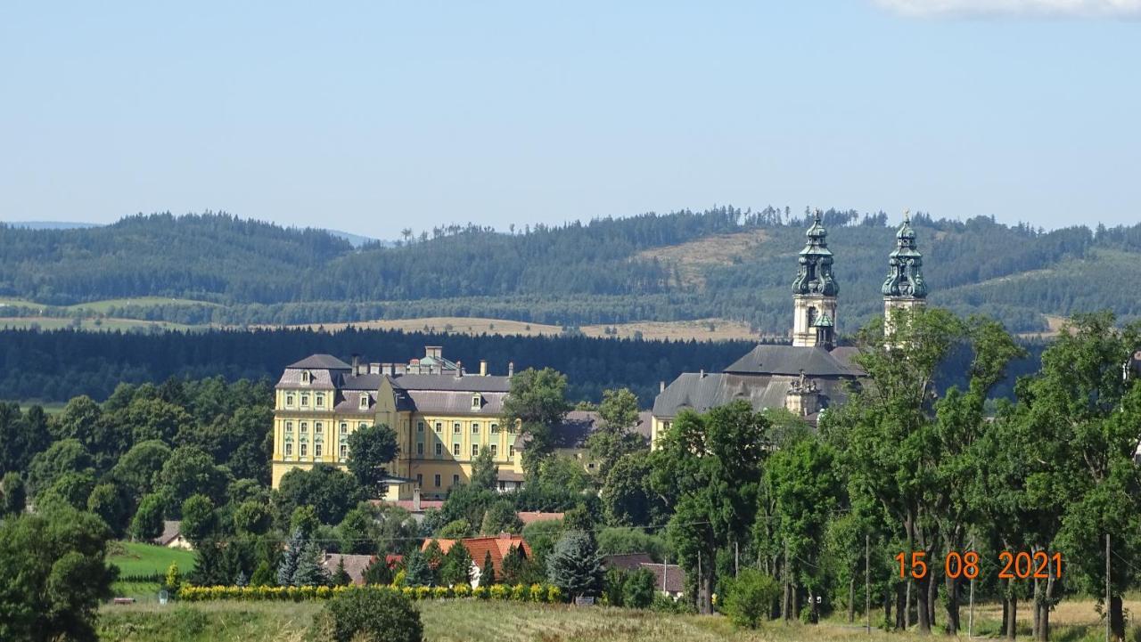 Krzeszow Na Szlaku公寓 外观 照片